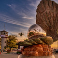 La Paz The pearl and the lighthouse